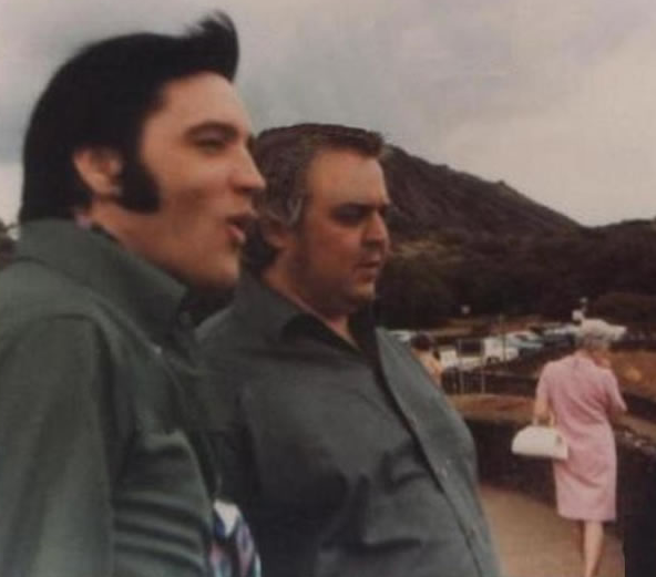 Elvis Presley & Lamar fike 1969